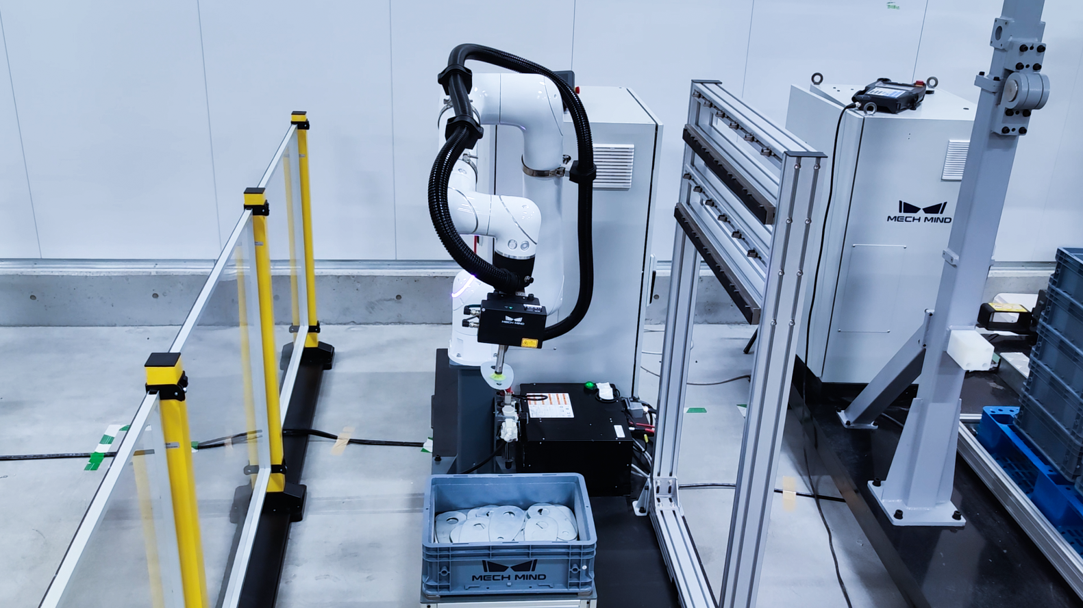 智能機(jī)器人應(yīng)用-反光超薄鈑金件掛架