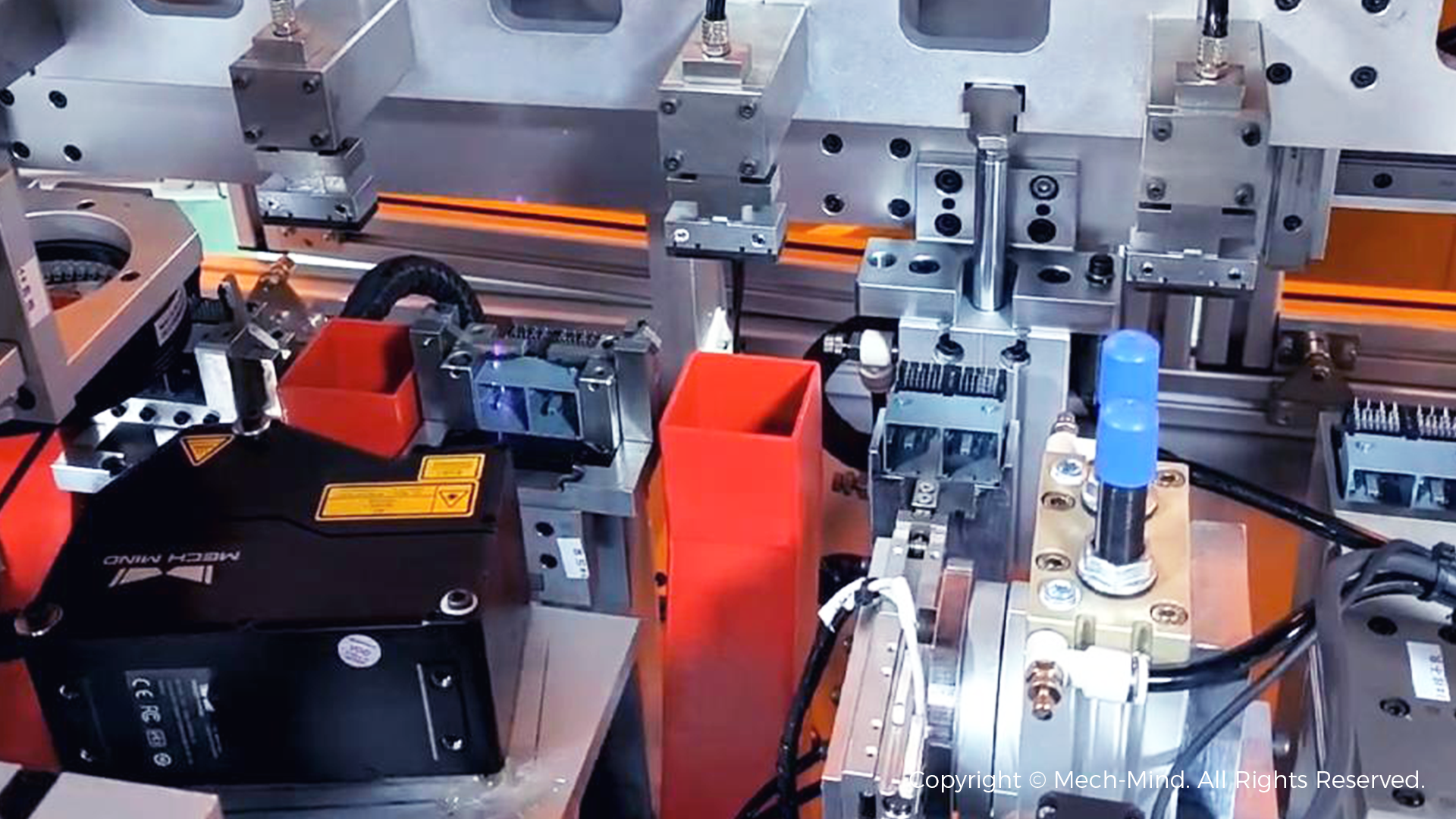 快速全檢、軟硬一體、便捷交付——梅卡曼德3D線激光技術+AI測量軟件賦能汽車連接器Pin針精密測量