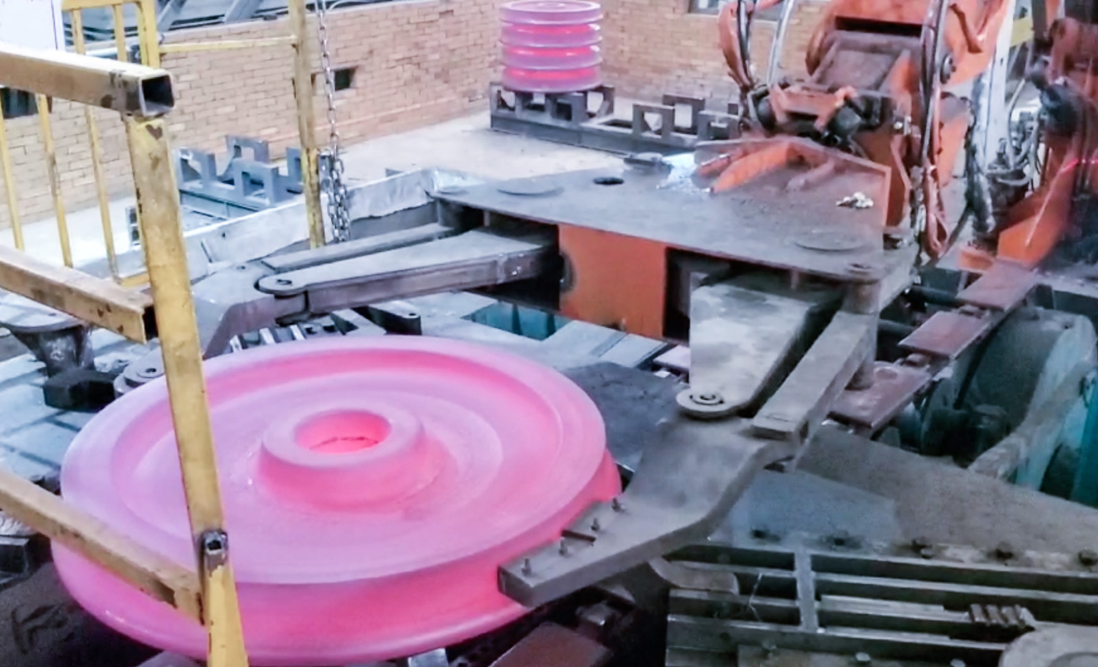 AI視覺引導高溫紅熱火車輪抓取上料 | 某大型鋼鐵集團