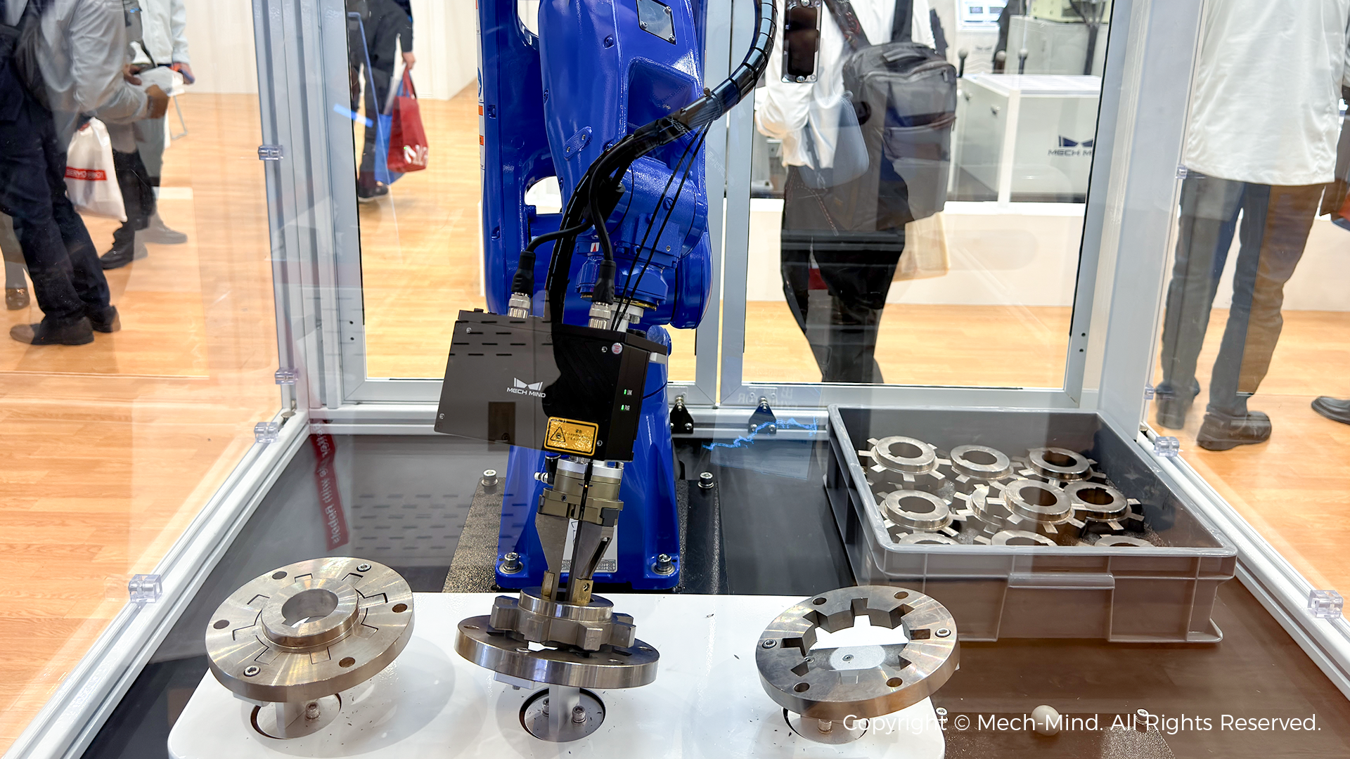 通用“眼腦手”全場景展示、多款新品全球首秀,梅卡曼德閃耀東京iREX 2025,吸睛全球 通用“眼腦手”全場景展示、多款新品全球首秀,梅卡曼德閃耀東京iREX 2025,吸睛全球