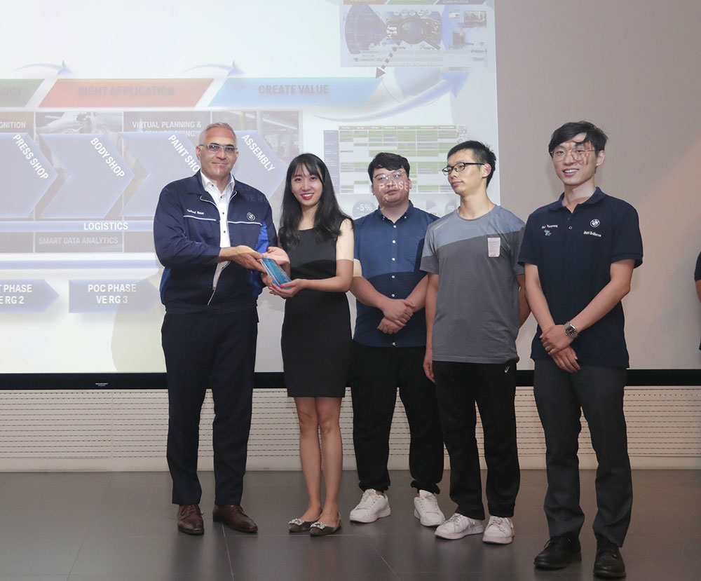梅卡曼德受邀參加寶馬TechDay活動,榮獲TECHATHON AWARD獎 梅卡曼德受邀參加寶馬TechDay活動,榮獲TECHATHON AWARD獎