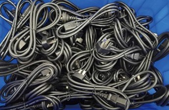 AI+機器人解鎖新場景，梅卡曼德線束抓取方案發布